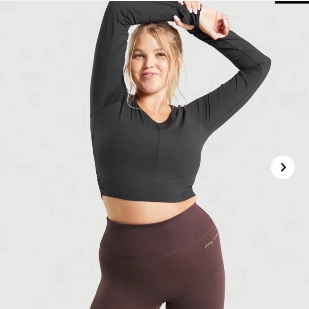 WHITNEY LONG SLEEVE CROP TOP